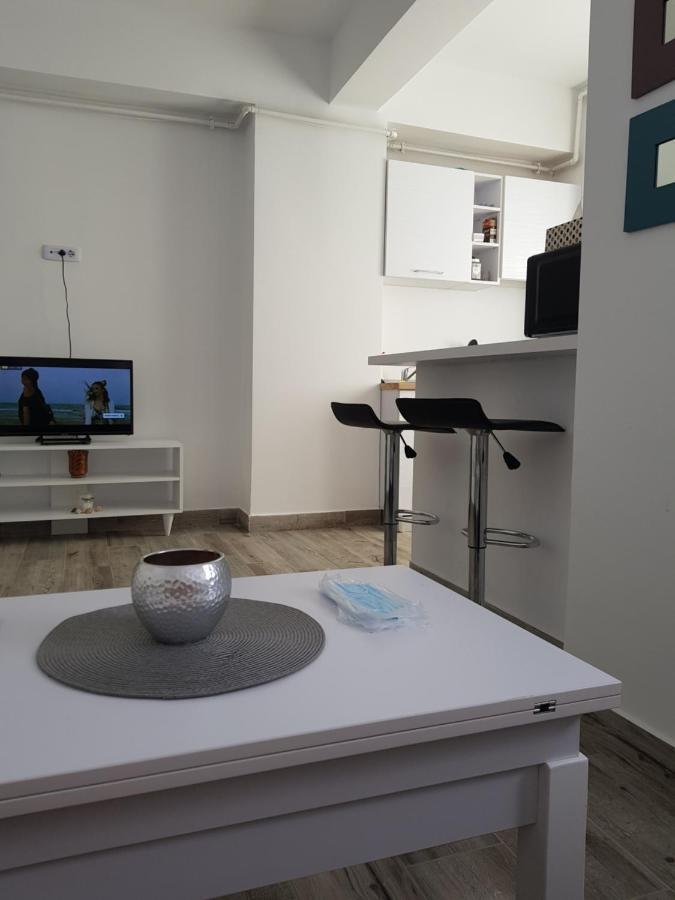 Moni apartment Navodari Bagian luar foto